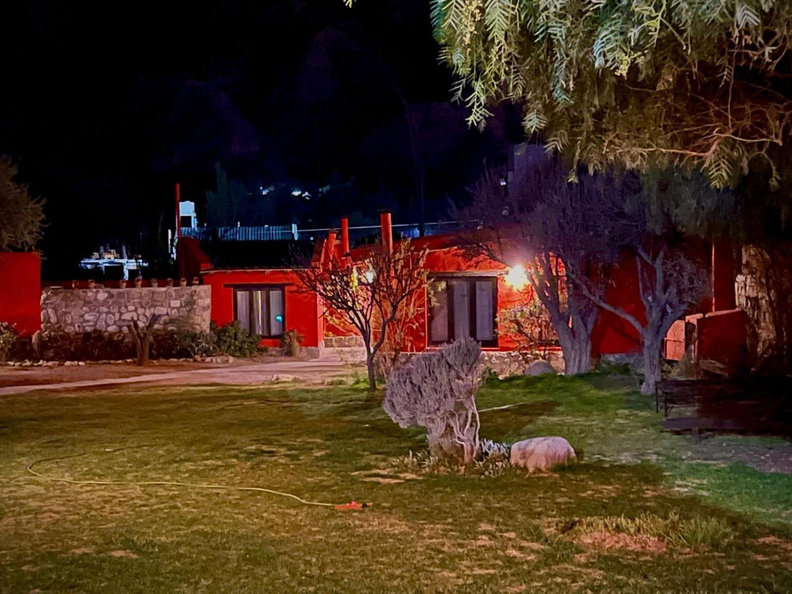Posada Con Los Angeles ティルカラ エクステリア 写真